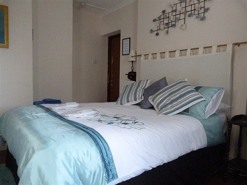 Oaklands House - Adults Only Hotel Brading Екстериор снимка