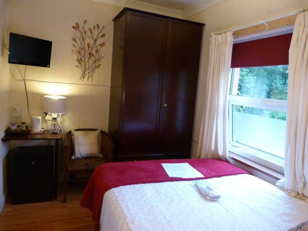 Oaklands House - Adults Only Hotel Brading Екстериор снимка